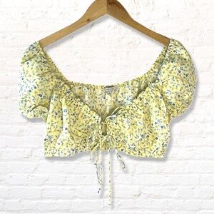 Love Tree Tie Front Floral Crop Top Size Large